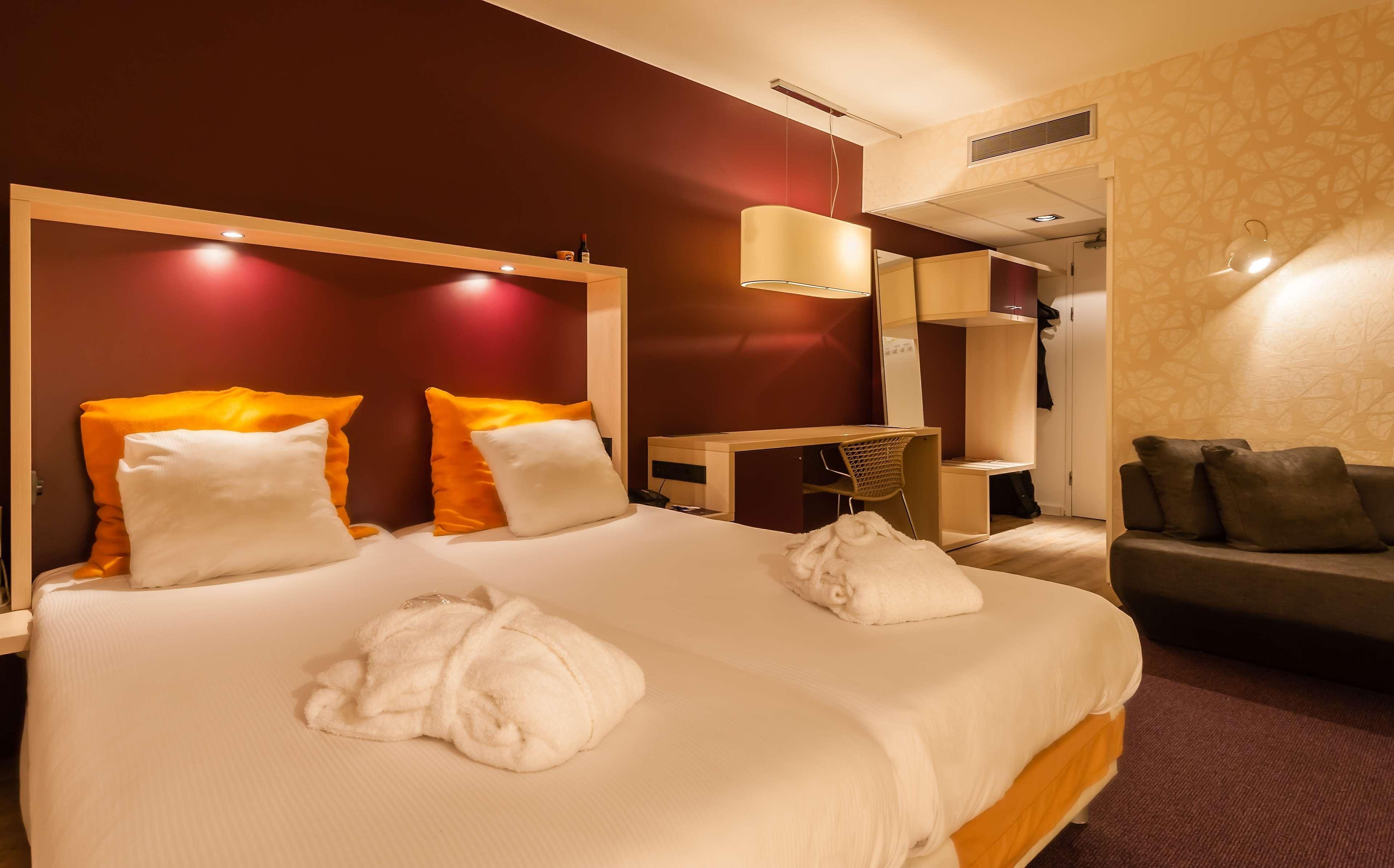 Best Western Plus Midamerica Hotel Mascoutah エクステリア 写真