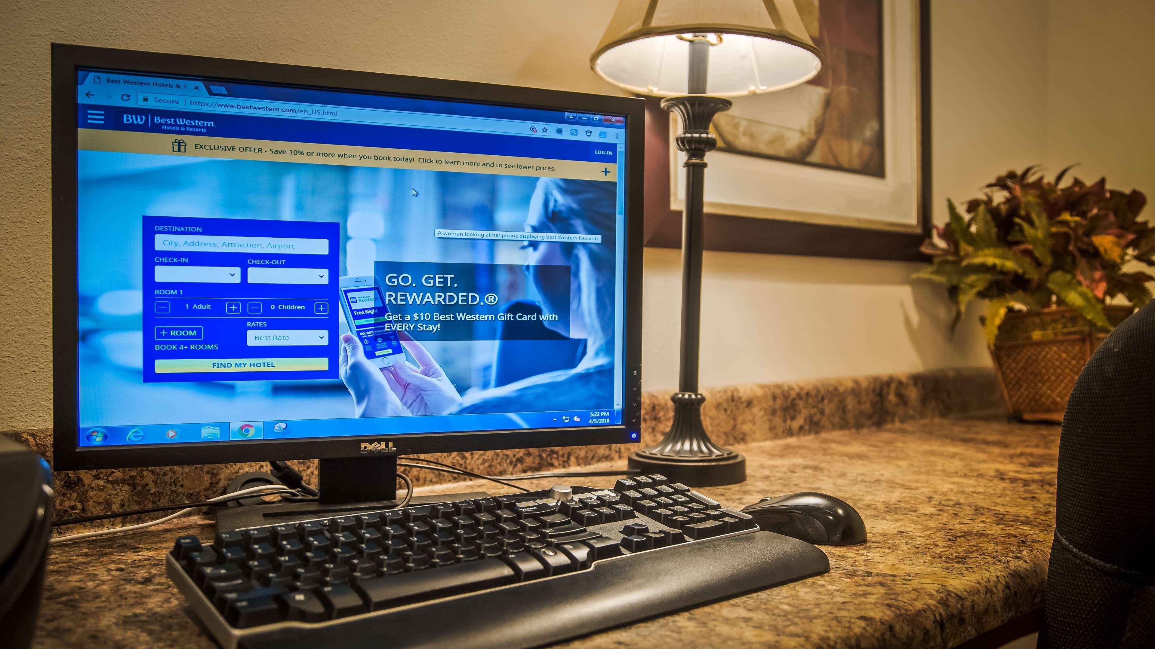 Best Western Plus Midamerica Hotel Mascoutah エクステリア 写真