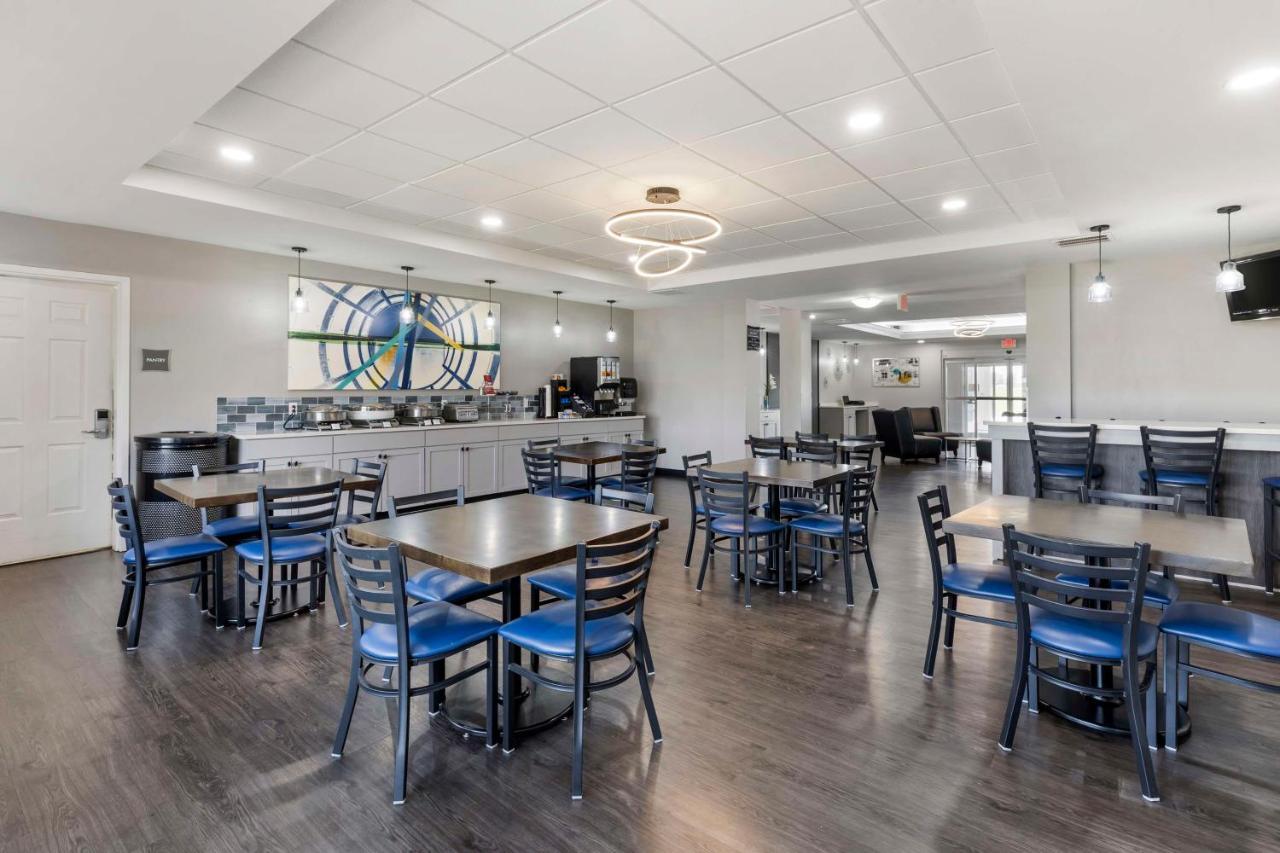 Best Western Plus Midamerica Hotel Mascoutah エクステリア 写真