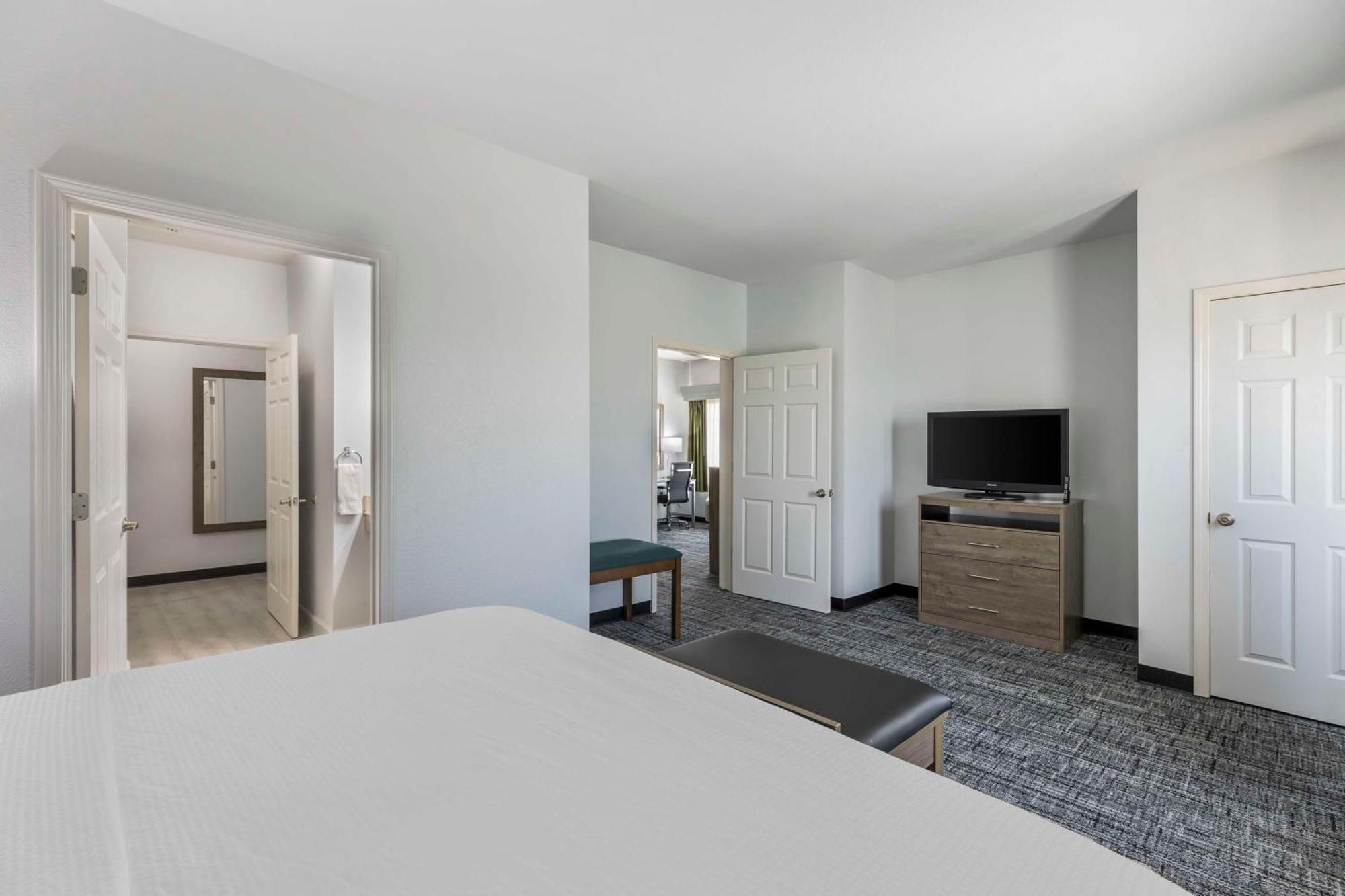 Best Western Plus Midamerica Hotel Mascoutah エクステリア 写真