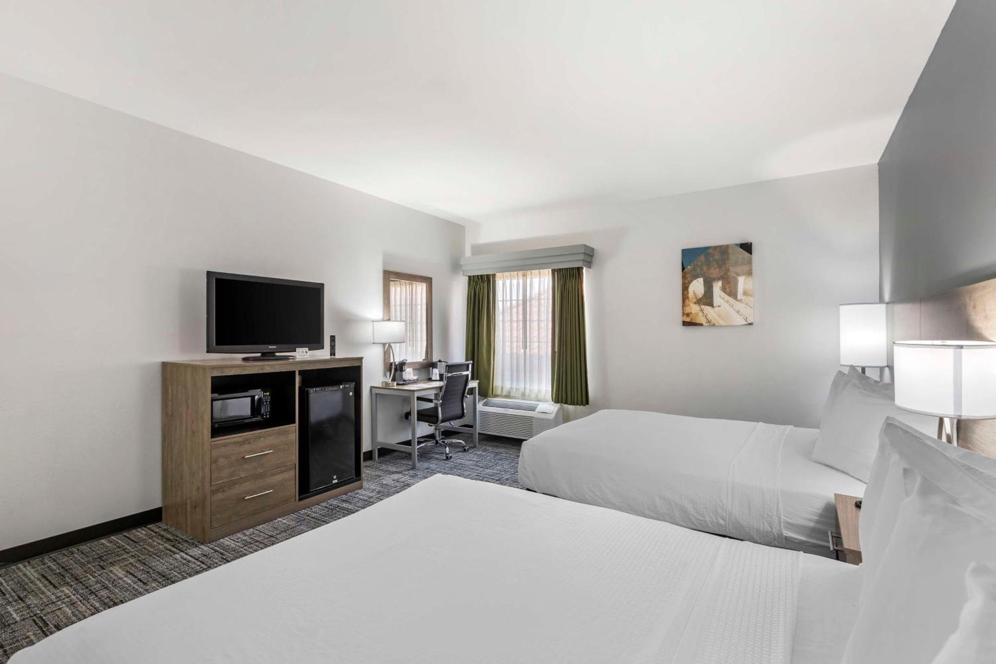 Best Western Plus Midamerica Hotel Mascoutah エクステリア 写真
